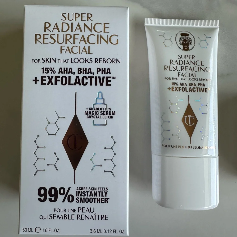 New - Charlotte Tilbury Exfoliating Face Mask